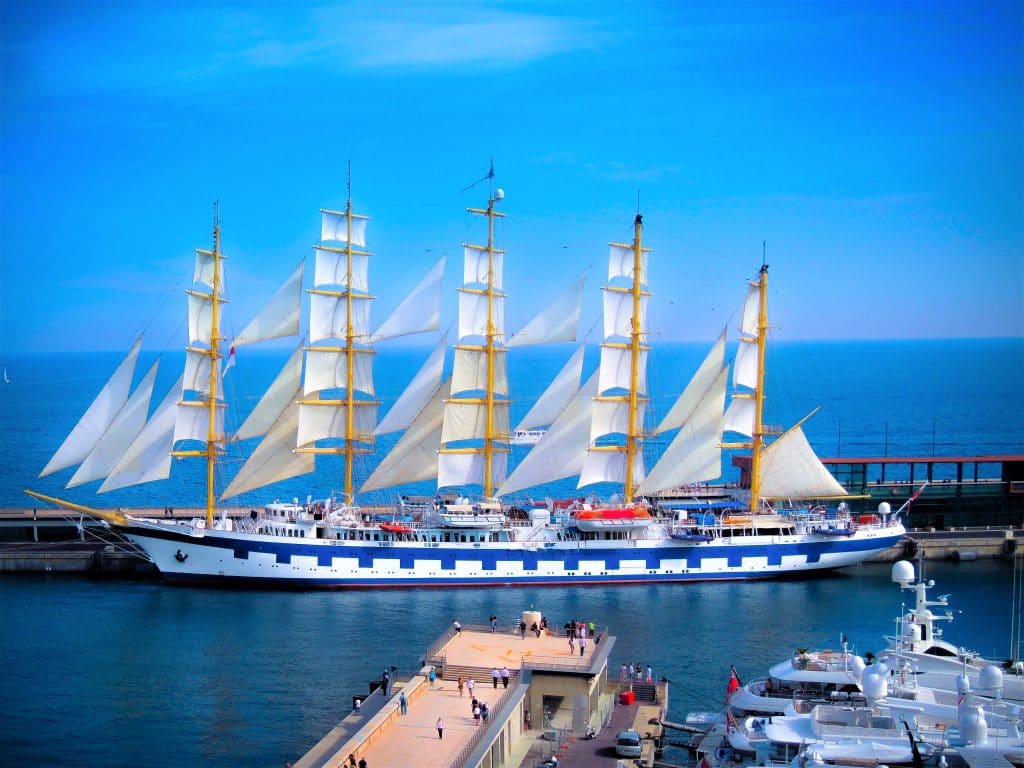 The World’s Largest Sailing Ship | OceanEvent