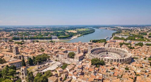 Flusskreuzfahrt-Charter in der Provence mit OceanEvent - Arles