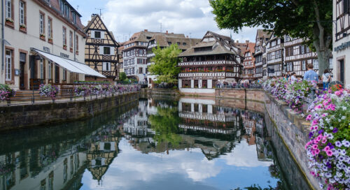 Flusskreuzfahrtschiff chartern auf dem Rhein - Strasbourg's 'Petite France'