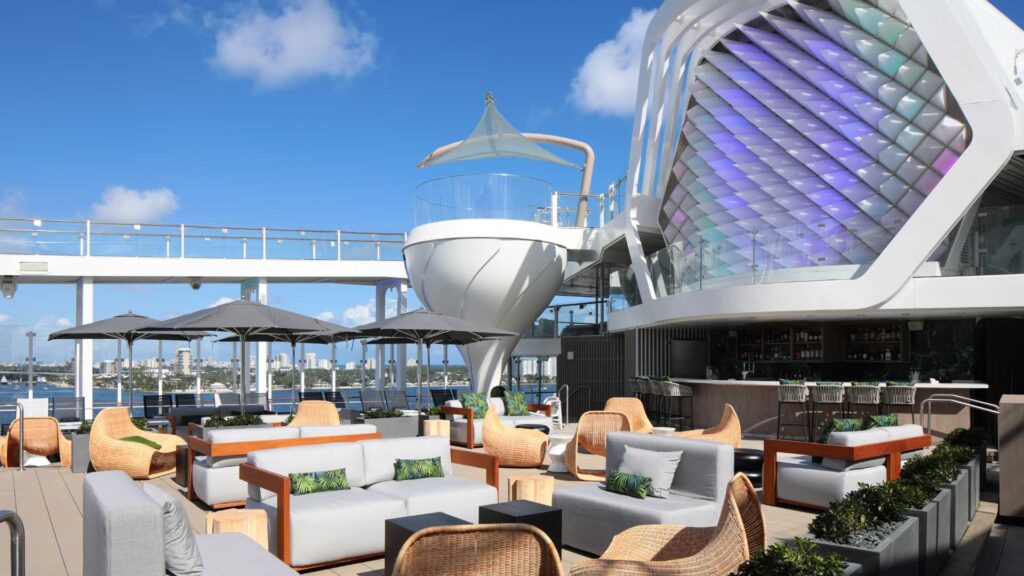 Incentive for employees up to 3250 pax at OceanEvent - Outdoor lounge